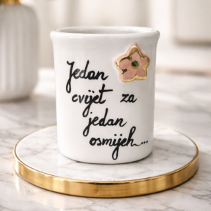 Šalica kocka zlatni cvijet