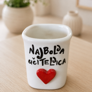 Personalizirana kockasta 3D crvena šalica