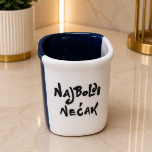 Personalizirana kockasta plava šalica
